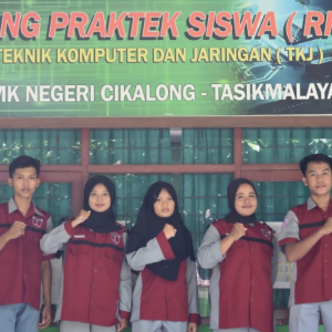 Siswa SMK negeri cikalong
